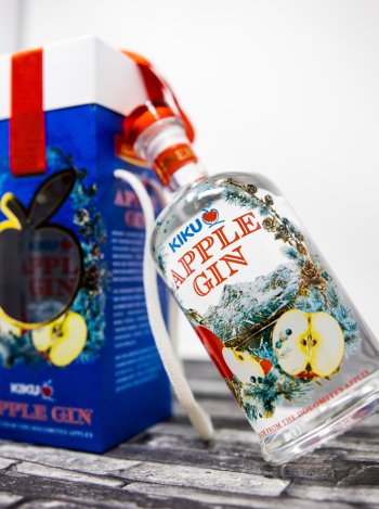 Kiku Apple Gin az-3219.jpg